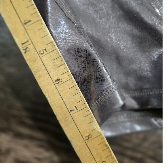 OLD NAVY PowerSoft Sports Bra Womens M Silver NWT Metallic High Neck Longline - Picture 3 of 7